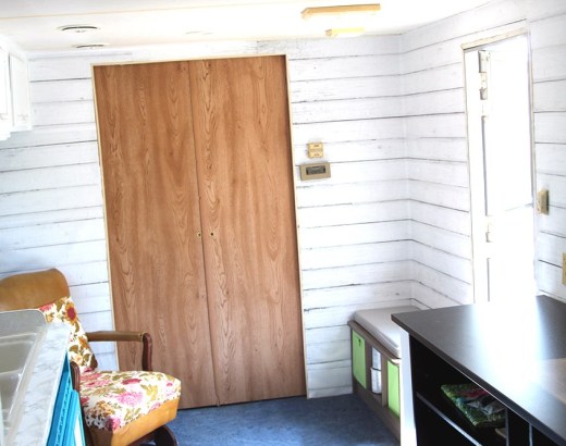 MuralsWallpaper is #1 for an Unbelievable RV Transformation with Wallpaper